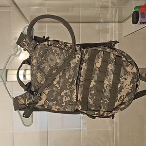 NWOT Military grade Hydramax Water backpack